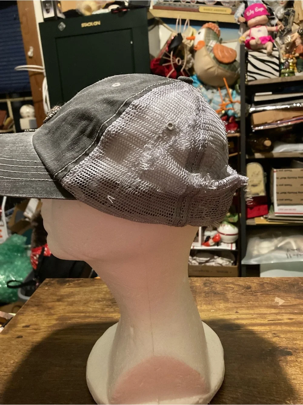 Girls/teens distressed baseball cap